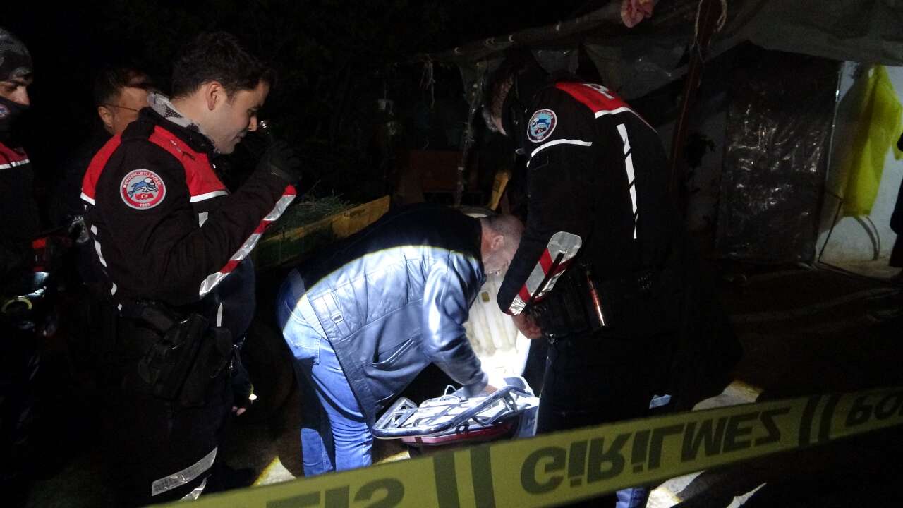 25 yaşındaki sera işçisi kadın silahla vurulmuş halde bulundu 5